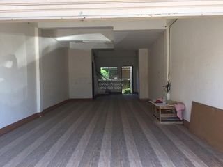 For sale 2 bedrooms retail Space in Si Racha, Chonburi