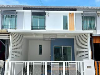 For sale 3 bedrooms townhouse in Khlong Luang, Pathum Thani