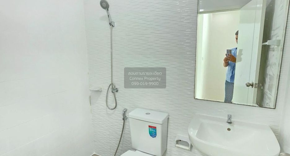 For sale 3 bedrooms townhouse in Khlong Luang, Pathum Thani