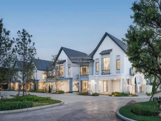 Casa en venta de 4 habitaciones en Bang Khun Thian, Bangkok