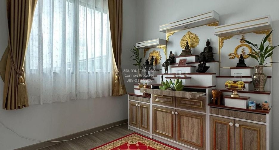 Casa adosada en venta de 3 habitaciones en Khlong Sam Wa, Bangkok