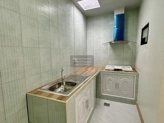 Casa adosada en venta de 2 habitaciones en Khlong Sam Wa, Bangkok