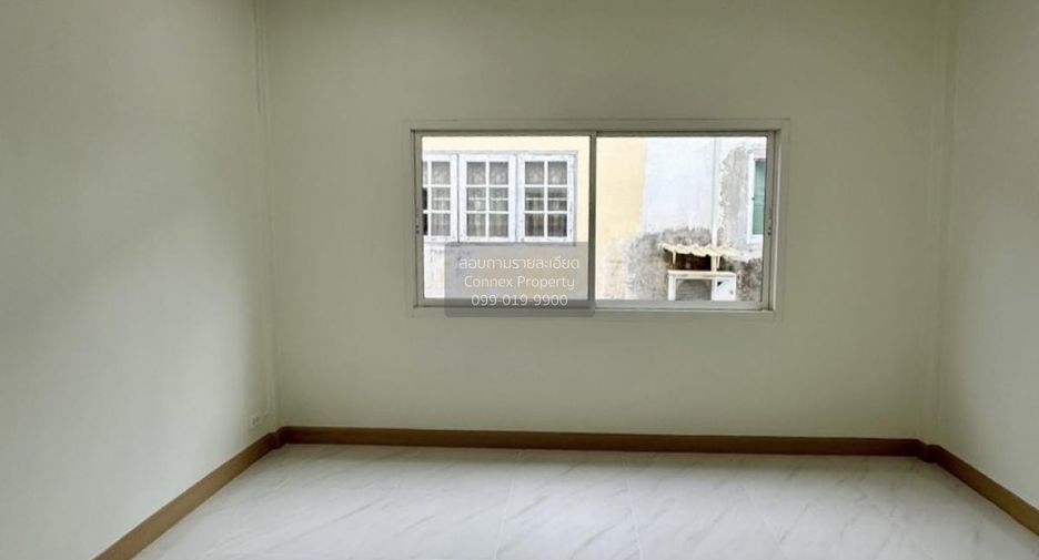 Casa adosada en venta de 2 habitaciones en Khlong Sam Wa, Bangkok