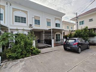 For sale 3 bedrooms townhouse in Khlong Luang, Pathum Thani