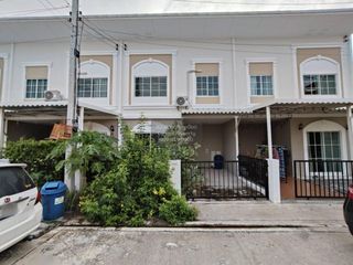 For sale 3 bedrooms townhouse in Khlong Luang, Pathum Thani
