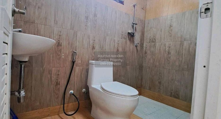 Haus zum Kauf mit 5 Zimmer in Min Buri, Bangkok