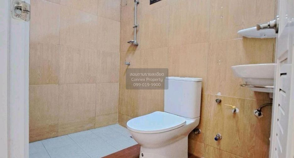 Haus zum Kauf mit 5 Zimmer in Min Buri, Bangkok