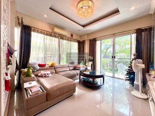 À vendre 3 chambres maison à Bang Khen, Bangkok