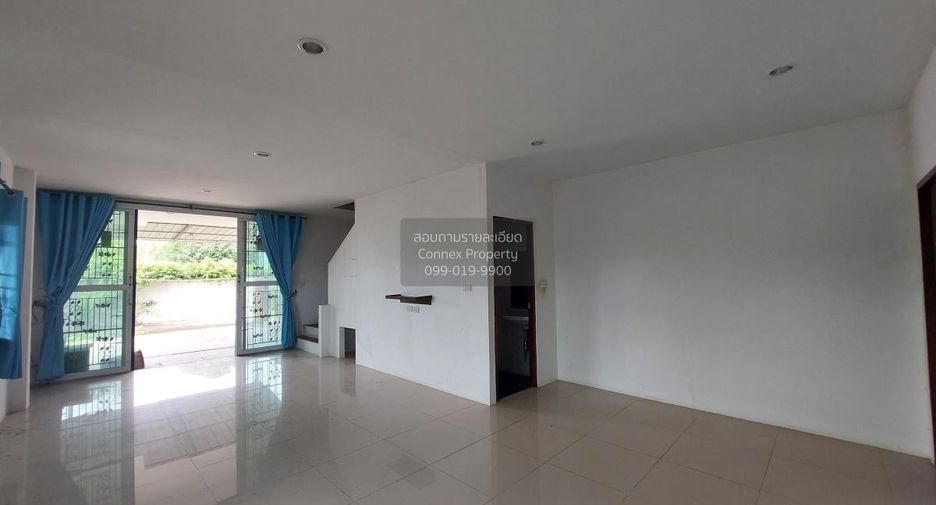 For sale 3 bedrooms townhouse in Mueang Chon Buri, Chonburi