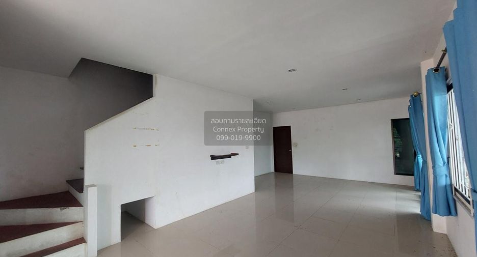 For sale 3 bedrooms townhouse in Mueang Chon Buri, Chonburi
