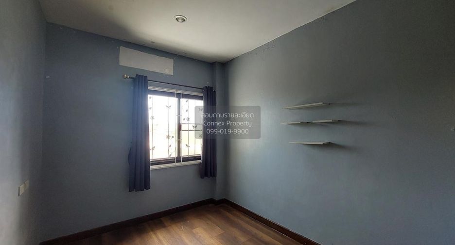 For sale 3 bedrooms townhouse in Mueang Chon Buri, Chonburi