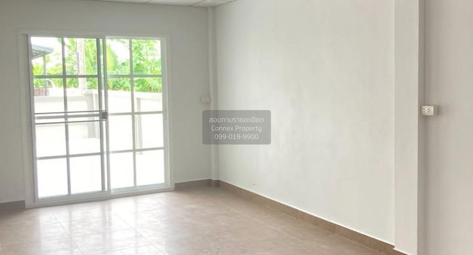 Casa adosada en venta de 3 habitaciones en Khlong Sam Wa, Bangkok