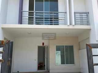 出售 3 卧室 联排别墅 在 Sam Phran, Nakhon Pathom