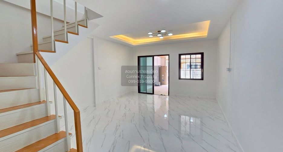 Reihenhaus zum Kauf mit 2 Zimmer in Lam Luk Ka, Pathum Thani