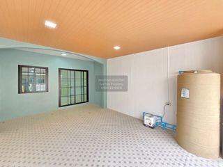 Reihenhaus zum Kauf mit 2 Zimmer in Lam Luk Ka, Pathum Thani