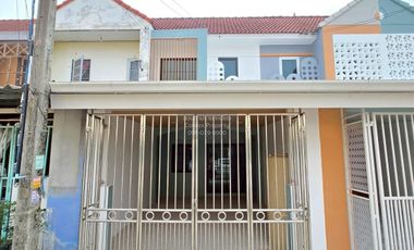 Reihenhaus zum Kauf mit 2 Zimmer in Lam Luk Ka, Pathum Thani