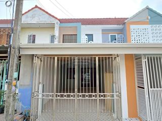 Reihenhaus zum Kauf mit 2 Zimmer in Lam Luk Ka, Pathum Thani