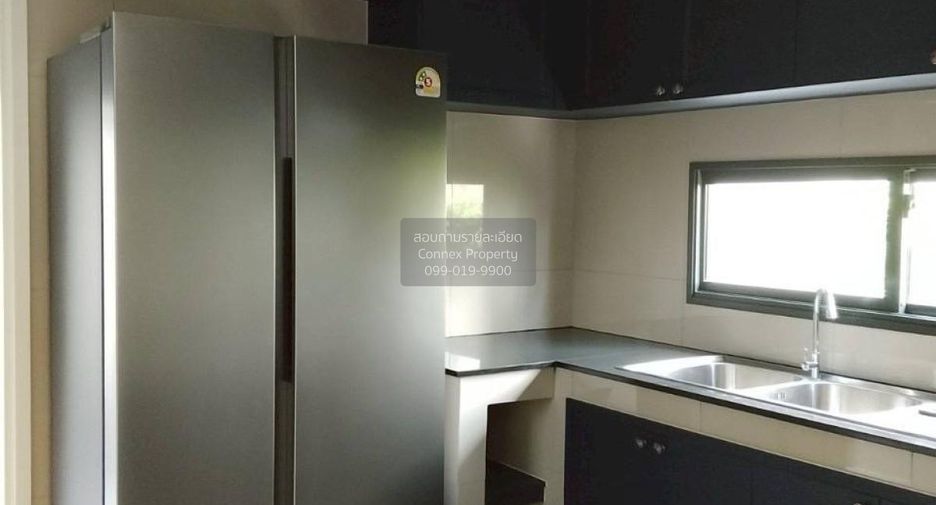 Casa en venta de 4 habitaciones en Bang Phli, Samut Prakan
