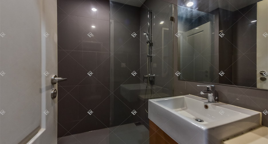 For sale 1 bed condo in Sathon, Bangkok