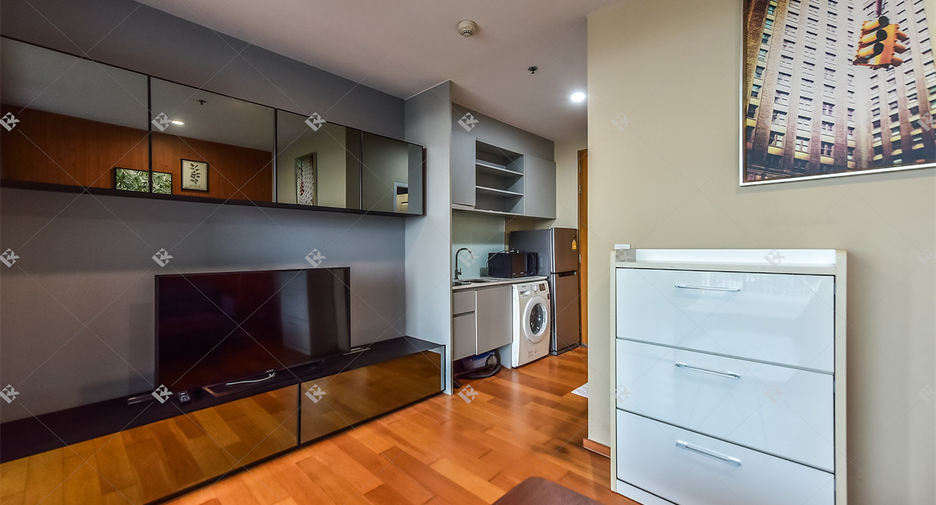 For sale 1 bed condo in Sathon, Bangkok