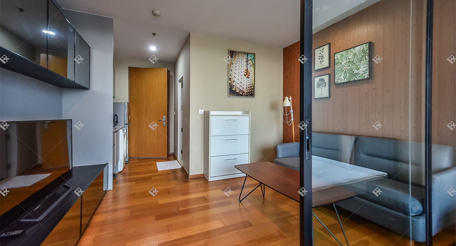 For sale 1 bed condo in Sathon, Bangkok