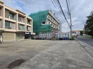 出售 1 卧室 商业空间 在 Bang Yai, Nonthaburi