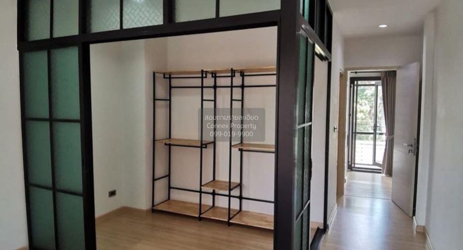 Casa adosada en venta de 2 habitaciones en Pak Kret, Nonthaburi
