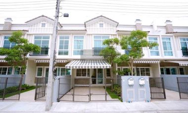 出售 2 卧室 联排别墅 在 Bang Phli, Samut Prakan