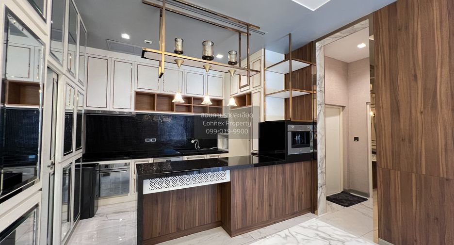 Haus zum Kauf mit 5 Zimmer in Bang Kruai, Nonthaburi
