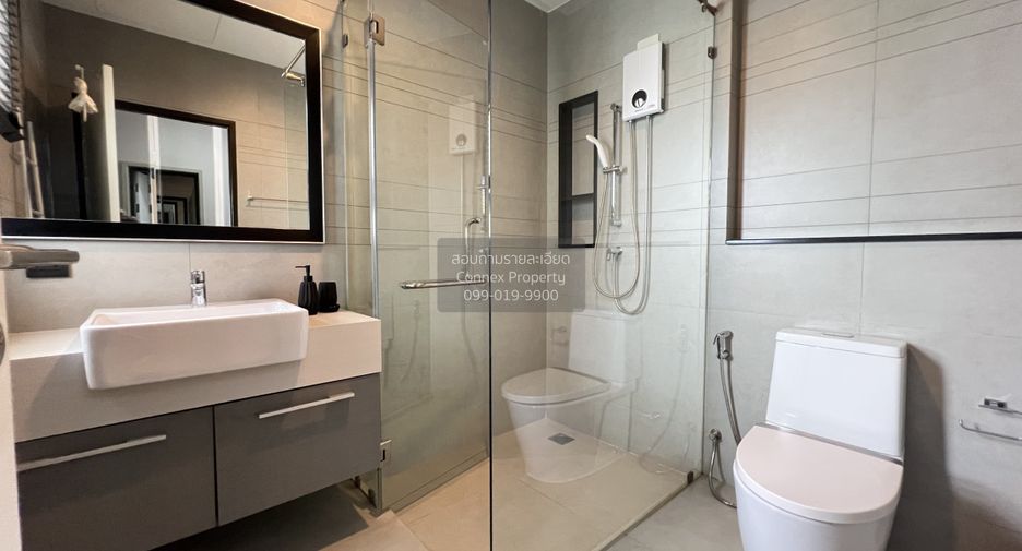 Haus zum Kauf mit 5 Zimmer in Bang Kruai, Nonthaburi