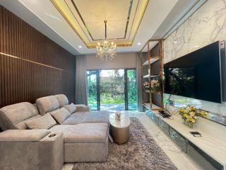 Haus zum Kauf mit 5 Zimmer in Bang Kruai, Nonthaburi