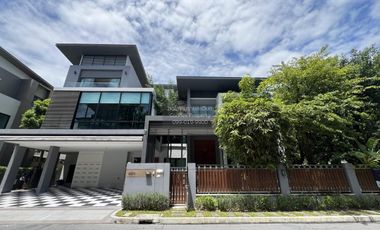 Haus zum Kauf mit 5 Zimmer in Bang Kruai, Nonthaburi