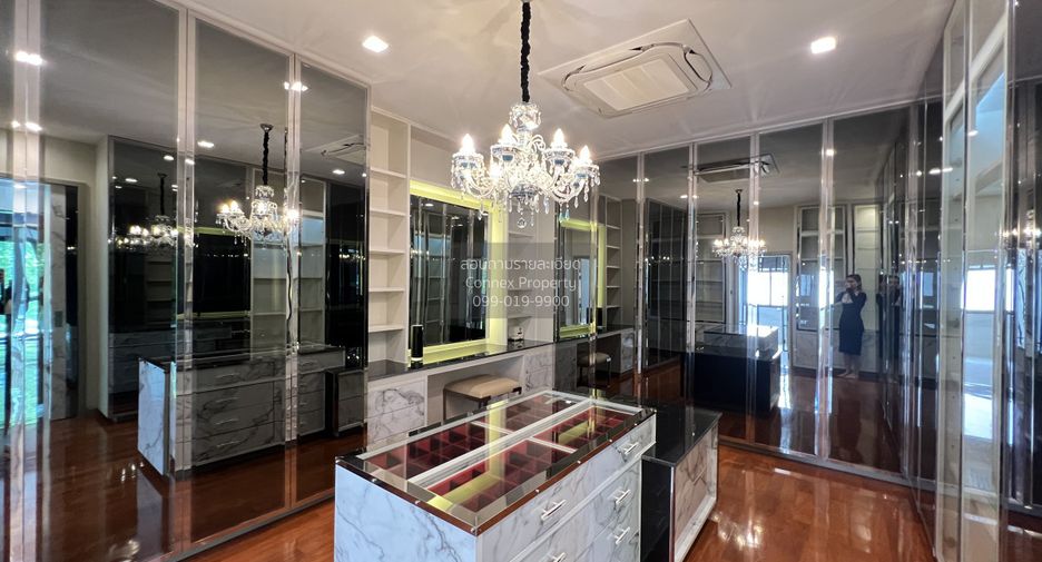 Haus zum Kauf mit 5 Zimmer in Bang Kruai, Nonthaburi