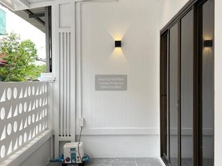 Casa adosada en venta de 4 habitaciones en Nong Khaem, Bangkok