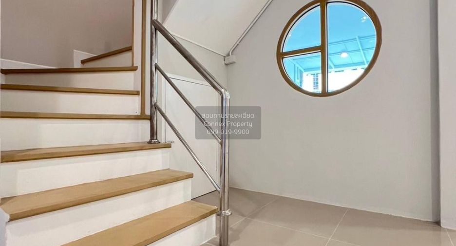 Casa adosada en venta de 4 habitaciones en Nong Khaem, Bangkok