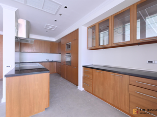 For rent 2 ベッドルーム condo in Khlong Toei, Bangkok