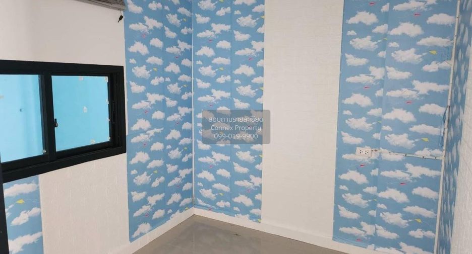 Casa adosada en venta de 3 habitaciones en Pak Kret, Nonthaburi