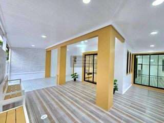 出售 4 卧室 联排别墅 在 Sai Noi, Nonthaburi