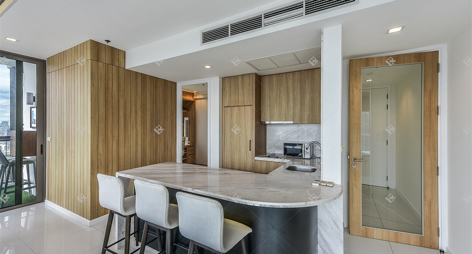 For rent 2 ベッドルーム condo in Sathon, Bangkok