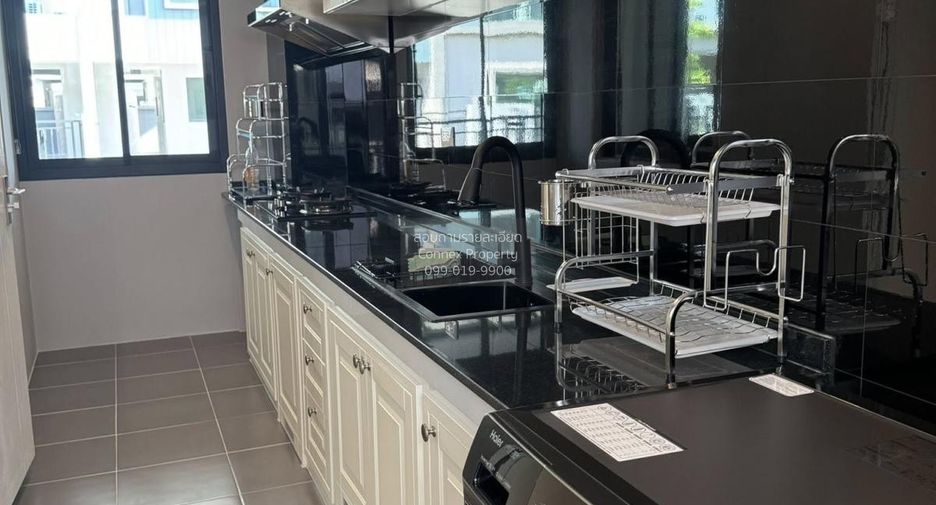 Casa en venta de 4 habitaciones en Bang Yai, Nonthaburi
