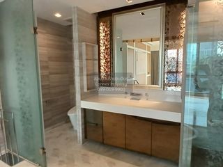 Condo en venta de 5 habitaciones en Watthana, Bangkok