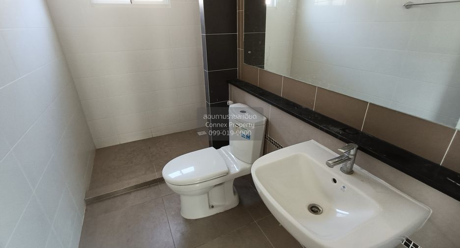Casa en venta de 3 habitaciones en Bang Sao Thong, Samut Prakan