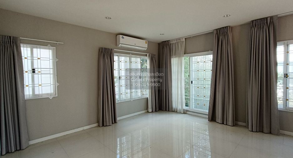 Casa en venta de 3 habitaciones en Bang Sao Thong, Samut Prakan