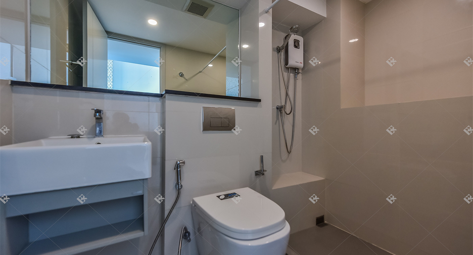 For rent 2 bedrooms condo in Sathon, Bangkok