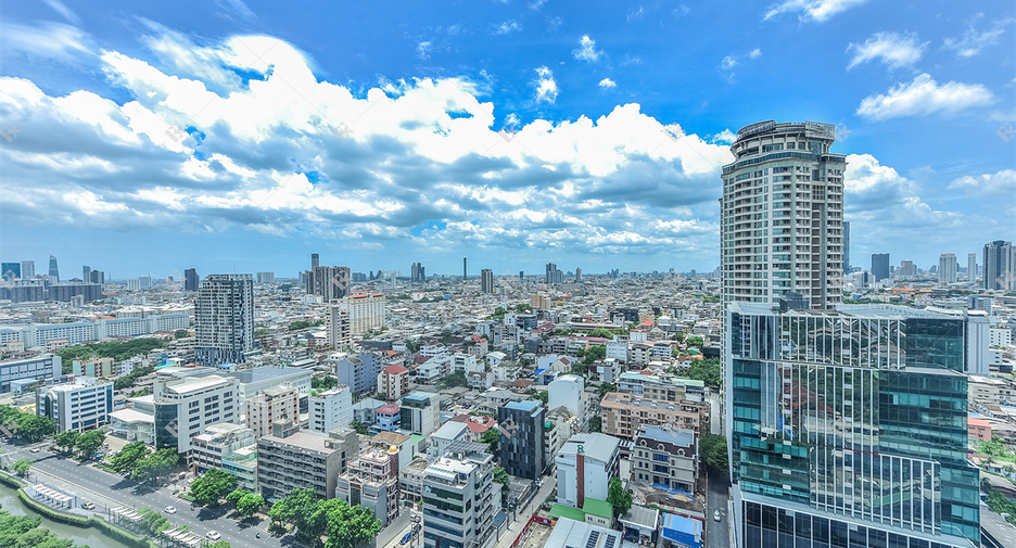 For rent 2 bedrooms condo in Sathon, Bangkok