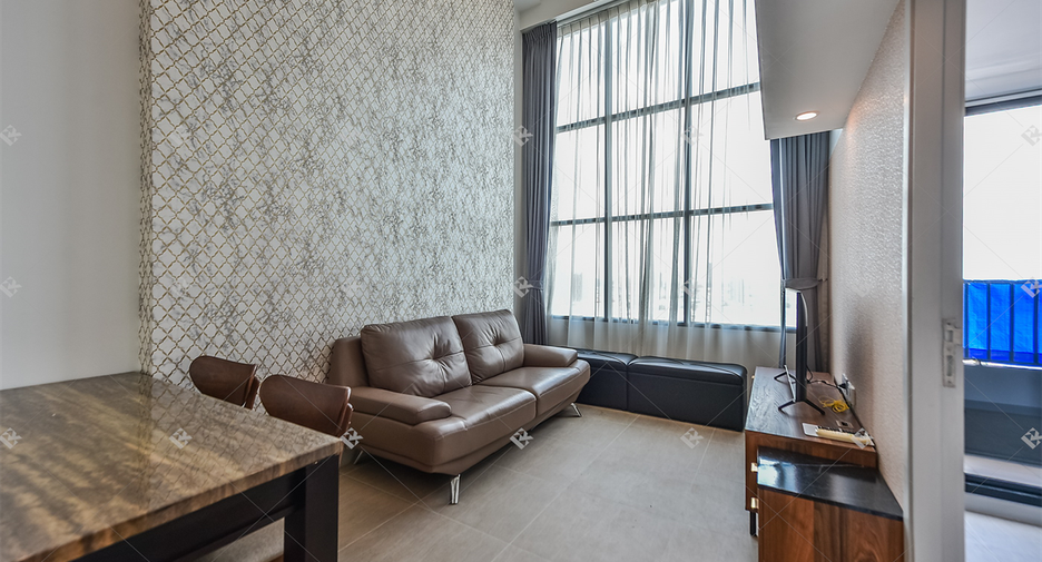 For rent 2 bedrooms condo in Sathon, Bangkok