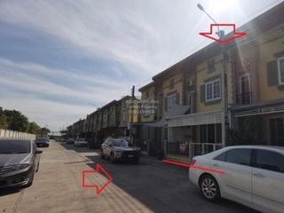 Casa adosada en venta de 4 habitaciones en Nong Khaem, Bangkok