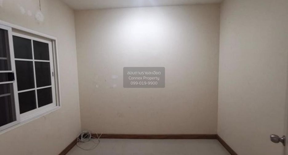 Casa adosada en venta de 4 habitaciones en Nong Khaem, Bangkok