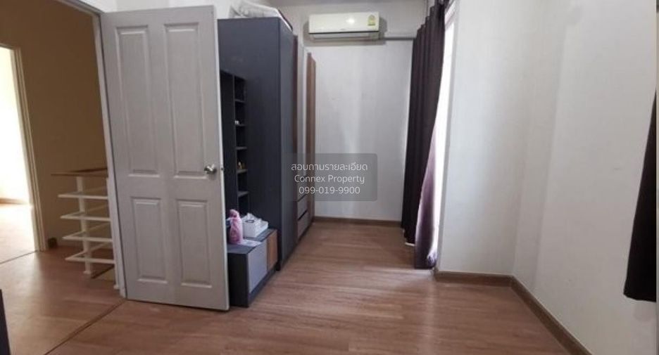 Casa adosada en venta de 4 habitaciones en Nong Khaem, Bangkok