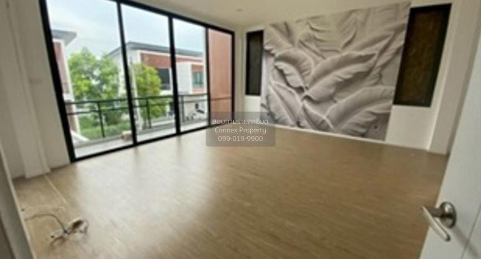 For sale 4 bedrooms house in Thanyaburi, Pathum Thani